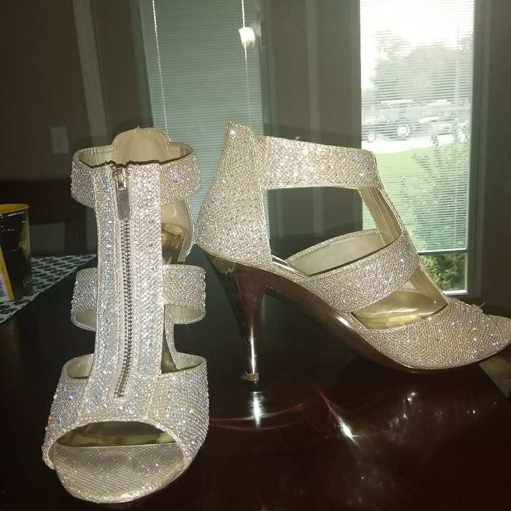 Gorgeous prom shoes